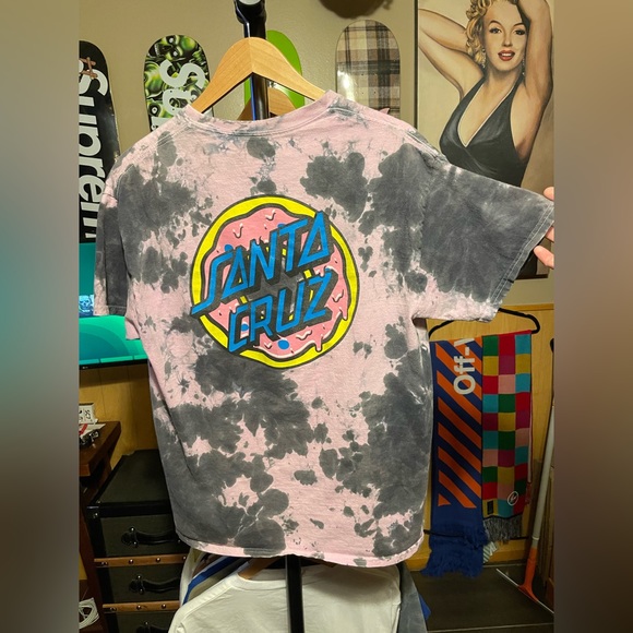 Santa Cruz odd future donuts size large pink, and black tie dye - Picture 7 of 7